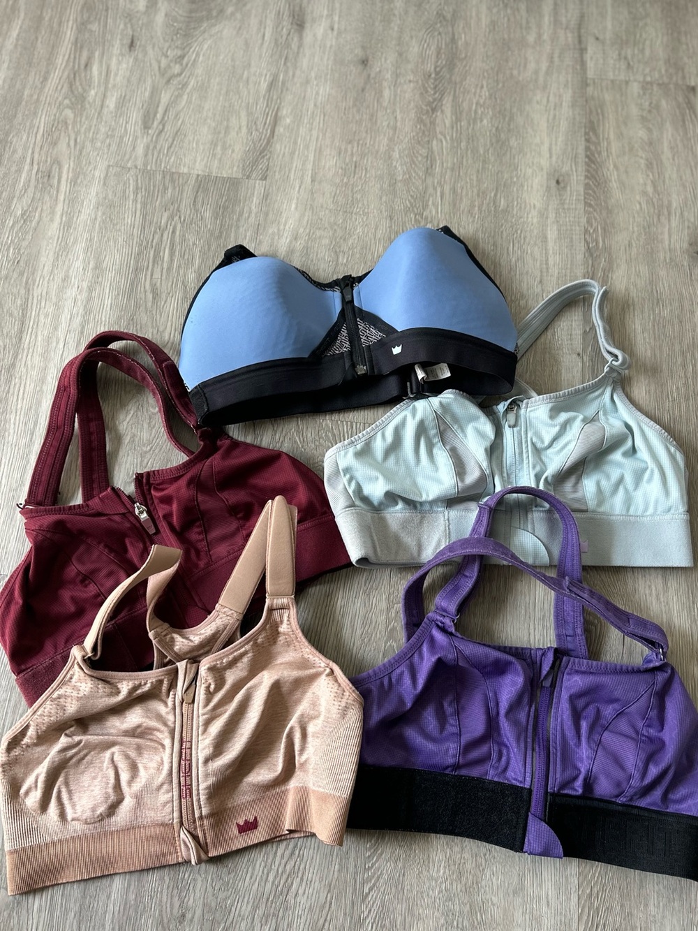 SHEFIT Bundle of 5 Medium & Luxe Bras